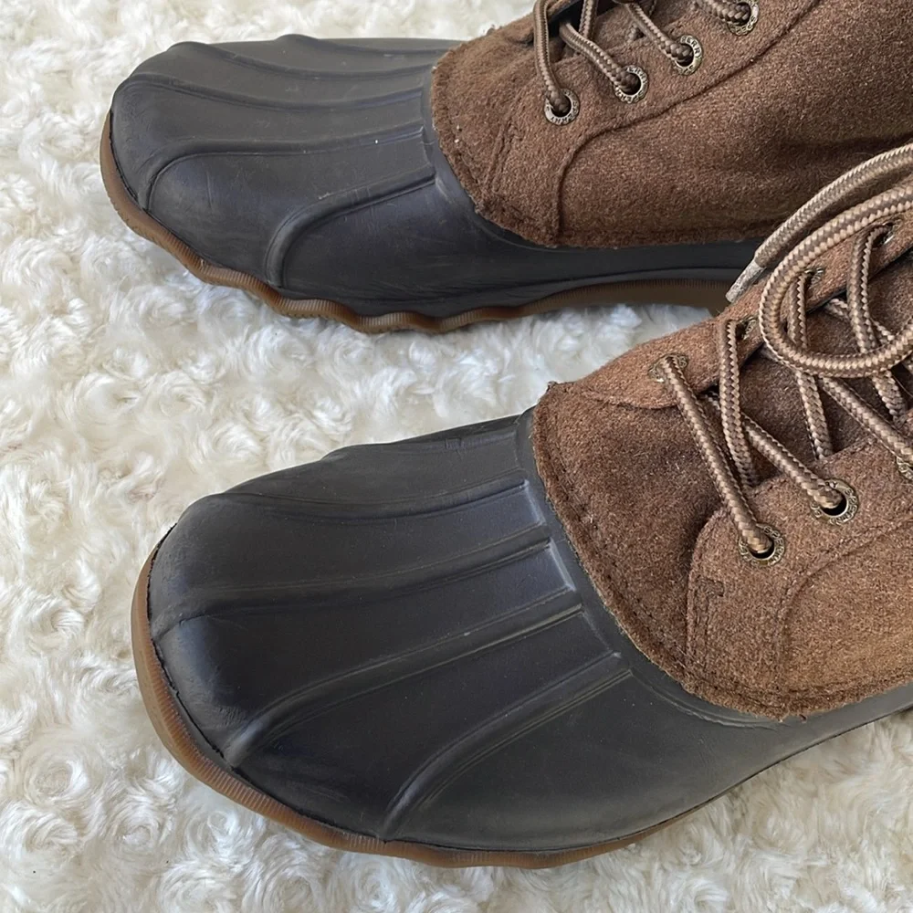 Sperry boots